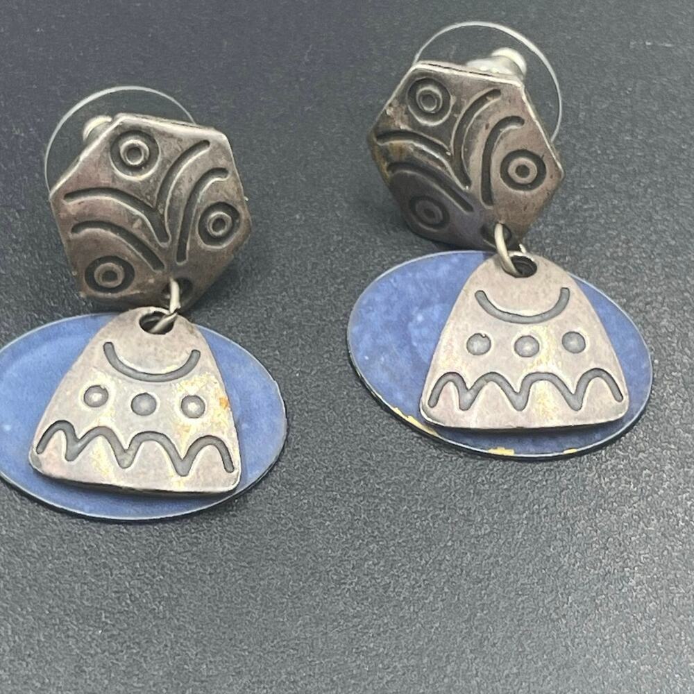 NP Newpro Vintage Mixed Metals Silver Pewter and Blue Enamel‎ Dangle Earrings